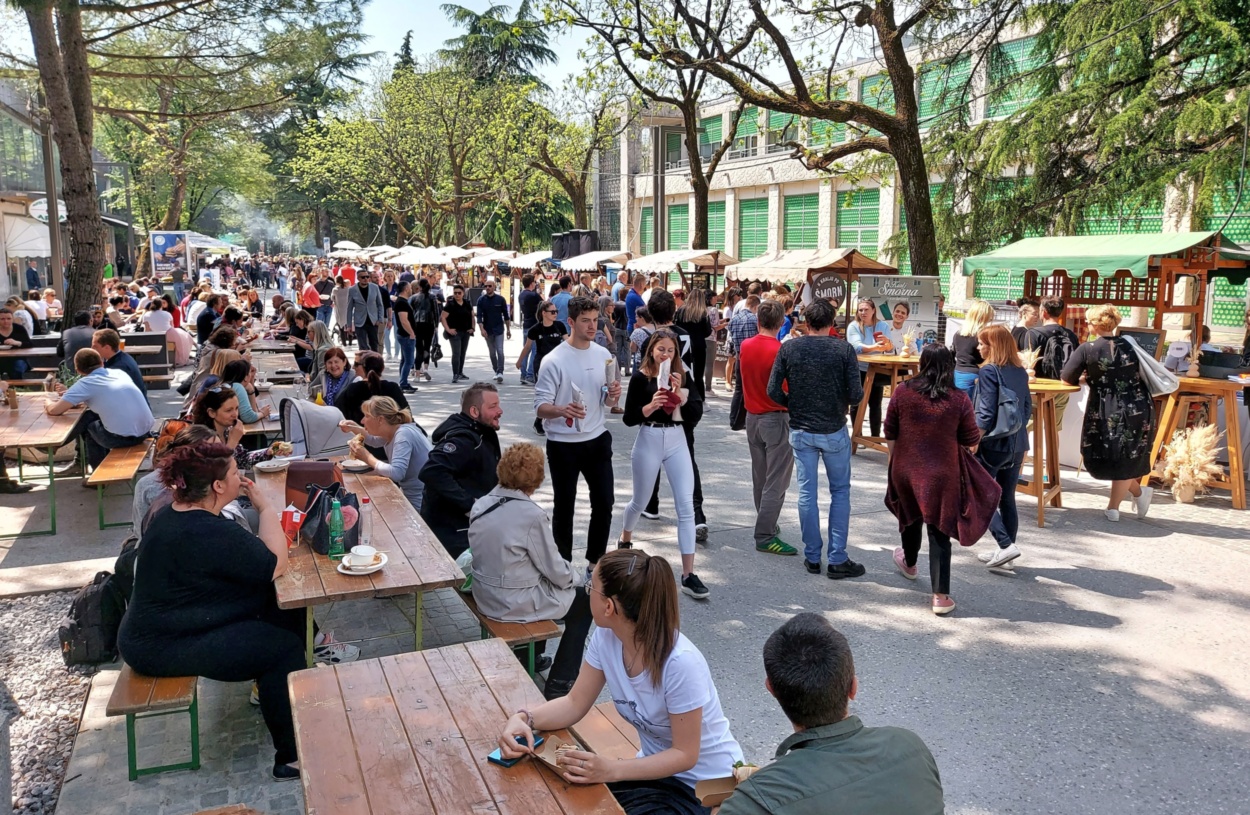 Odprta Kuhna Po Skoraj Treh Letih Spet V Mestu Tokrat Na Delpinovi