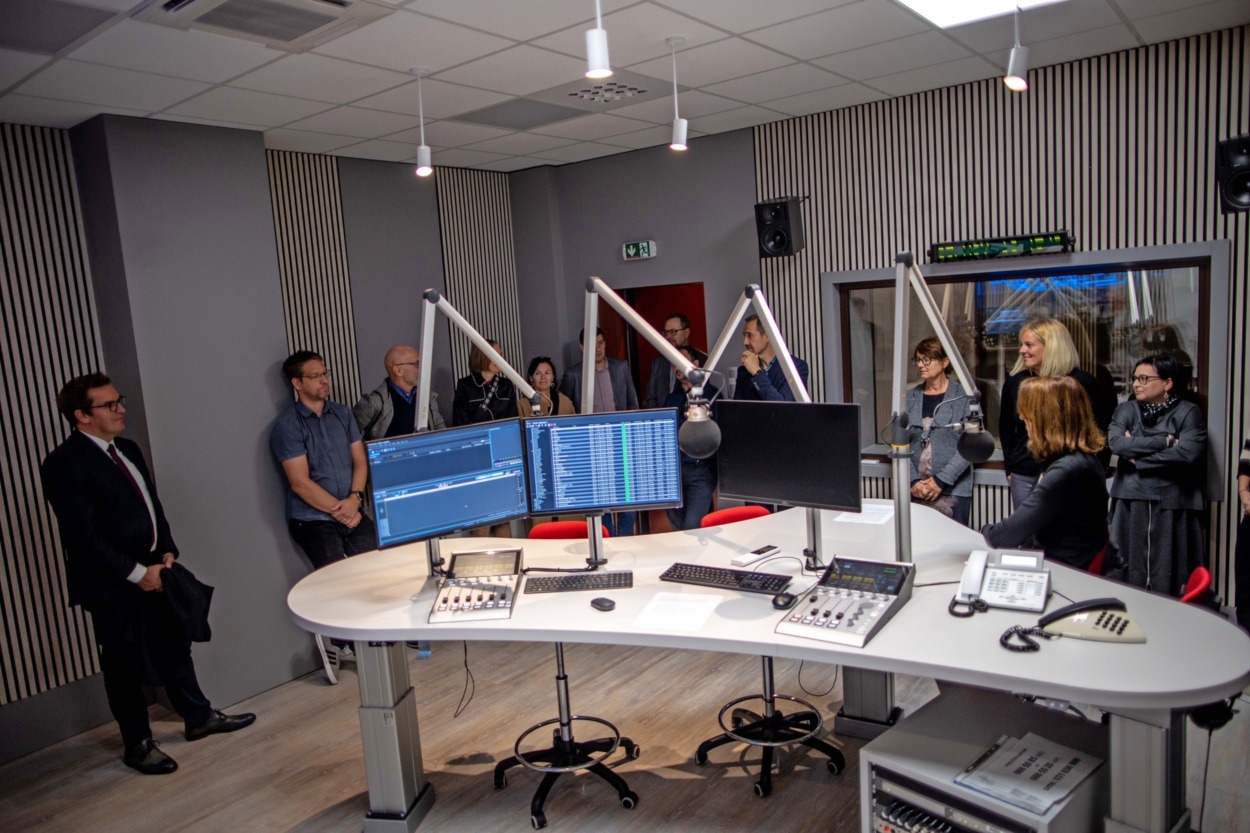 Radio Koper V Novi Gorici Odprl Prenovljeni Radijski Studio Foto