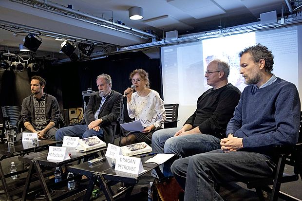 V Ljubljani so knjigo Mateja Šurca (drugi z desne) Prevarana Slovenija ob njem predstavili še Erik Valenčič, Zdenko Čepič, Draga Potočnjak in Dragan Petrovec (z leve).