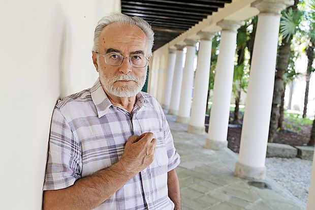 Enos Costantini: “Bila je najbolj cenjeno krajevno vino, vendar je istrska veljala več od tiste s furlanskih gričev in v mestnih
statutih je bilo zapisano, da je krčmarjem strogo prepovedano mešati obe.”