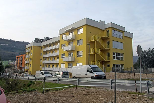 Že v ponedeljek bo jasno, ali se svet zavoda Doma upokojencev Ptuj, ki upravlja z enoto v Olmu (na fotografiji),
strinja z ločitvijo.