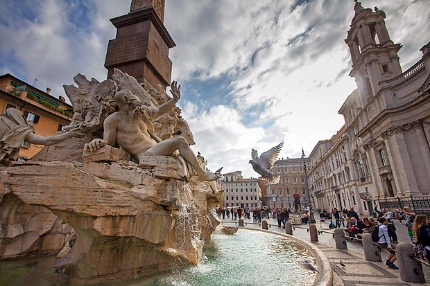 Piazza Navona v Rimu je nadvse priljubljena turistična
točka.