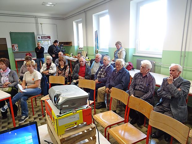 Brkinski sadjarji, ki jih je vse manj, so posvet izkoristili tudi za to, da so opozorili na težave, s katerimi se soočajo
v svojih sadovnjakih.