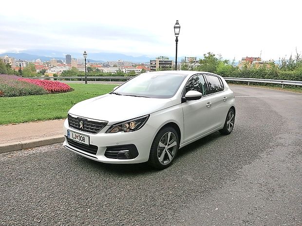 308 je Peugeotov najbolje prodajani model.