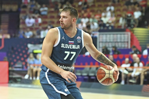 Eurobasket: Slovenci z zmago nad Islandijo že v osmini finala