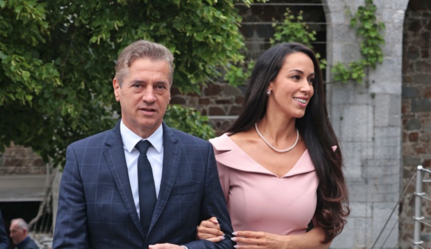 Robert Golob in Tina Gaber sta se poročila v Vili Tartini v Strunjanu