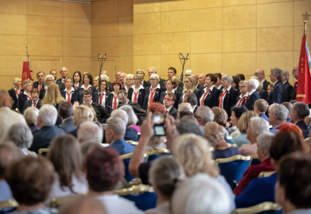 V Portorožu so se tradicionalno srečali nekdanji interniranci (FOTO)