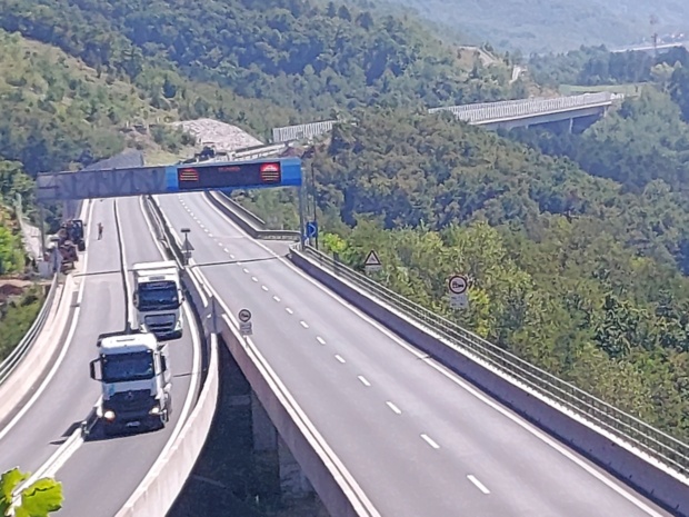 Na vipavski hitri cesti čez Rebernice velja nov prometni režim zaradi obnovitvenih del