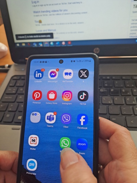 Ženska iz severne Primorske nasedla ljubezenski prevari in 'tujemu vojaku' nakazala več deset tisoč evrov