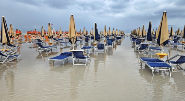 Lignano, Bibione in Gradež pod vodo, težave tudi na Reki (VIDEO)