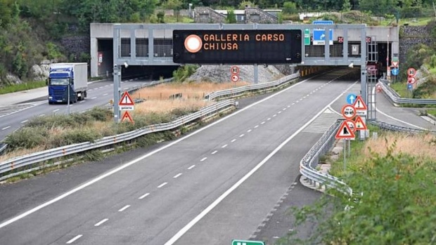 Padriški predor spet začasno zaprt