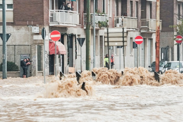 V Italiji že drugi dan obilne padavine in poplave, iščejo pogrešano turistko