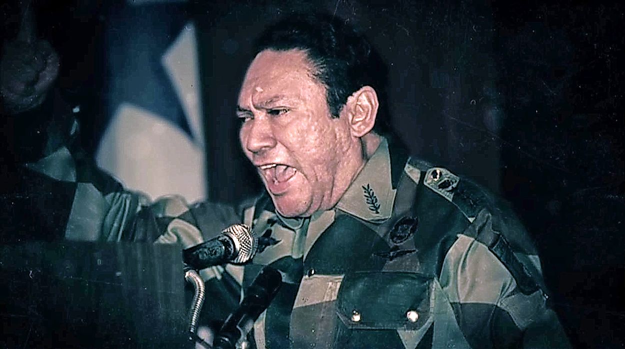 Nekdanji panamski diktator Manuel Noriega, ki so ga z invazijo leta ...