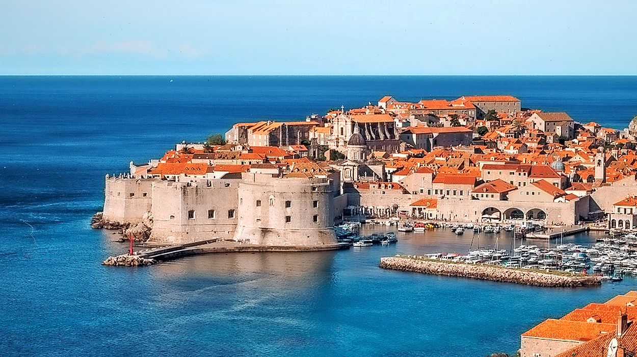 Dubrovniku u gole zene Kandžija i