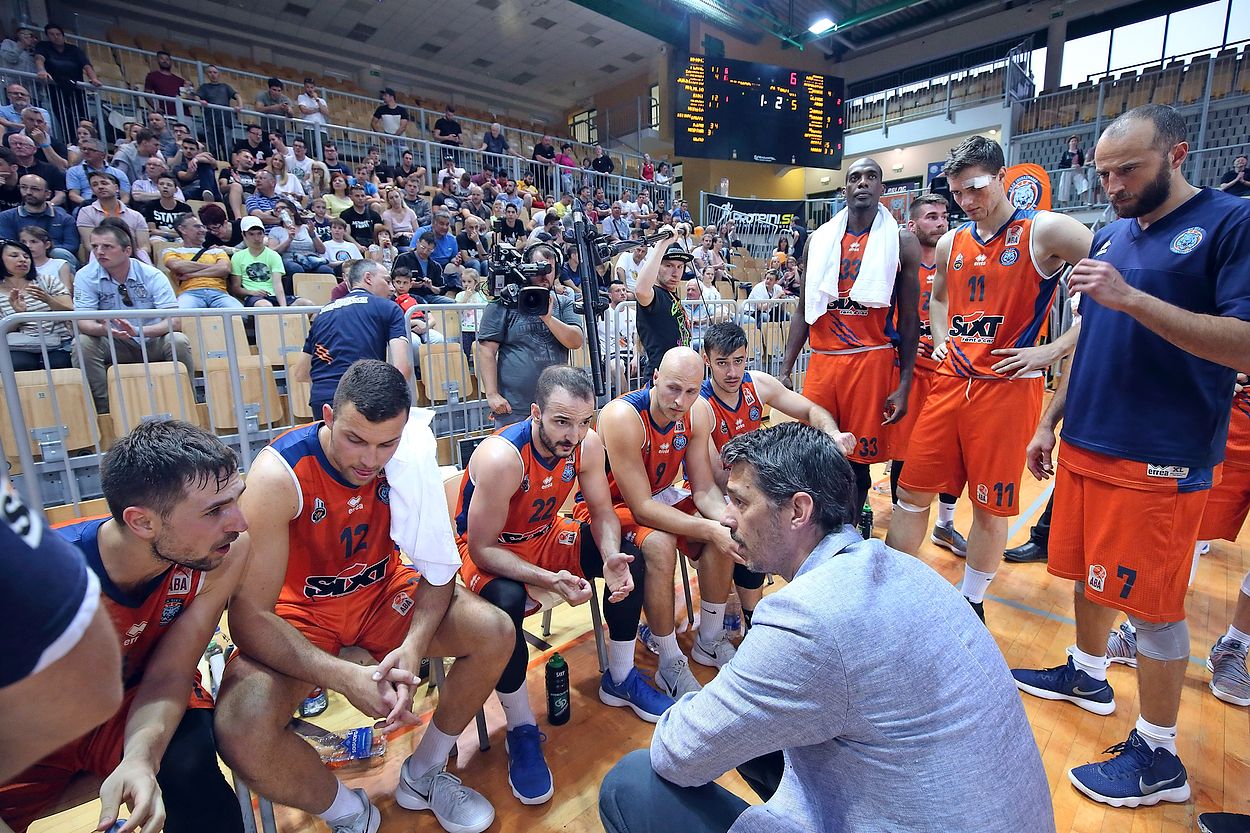 Žan Mark Šiško in Luka Vončina prestopila v Sixt Primorsko Primorske
