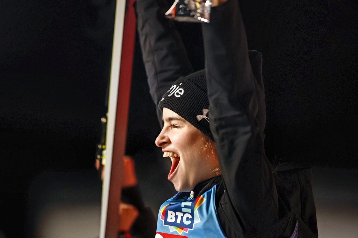 Nika Križnar zmagovalka v Hinzenbachu Primorske novice