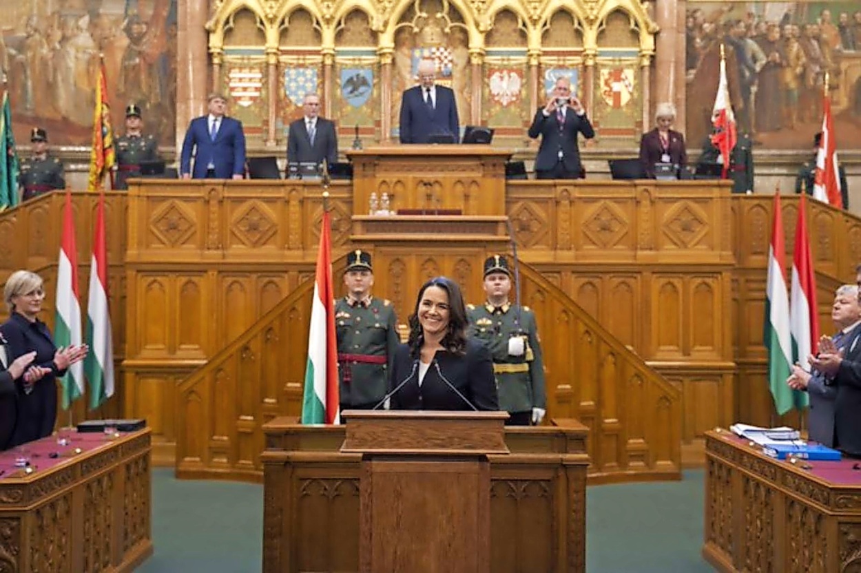 Katalin Novak est devenu le premier président de la Hongrie