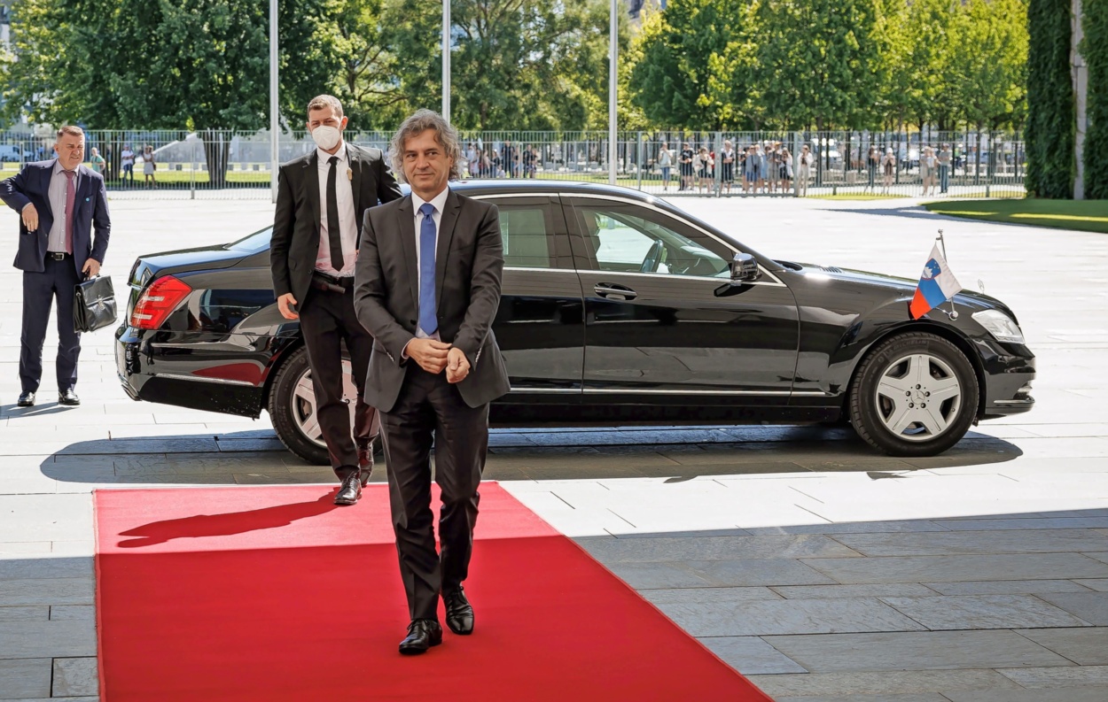 Golob Preživeti zimo brez ruskega plina in redukcij zahteven, a