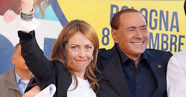 Vor der Wahl sorgte Berlusconi mit der Aussage, Putin sei in den Krieg gezwungen worden, für Aufsehen