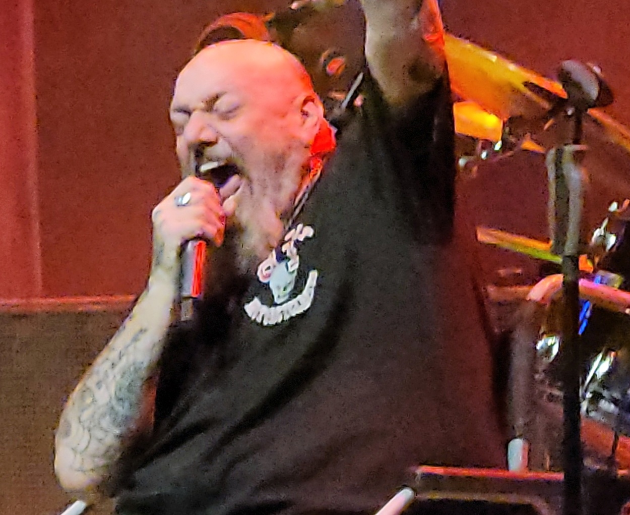 Umrl je nekdanji pevec skupine Iron Maiden Paul Di'Anno Primorske novice