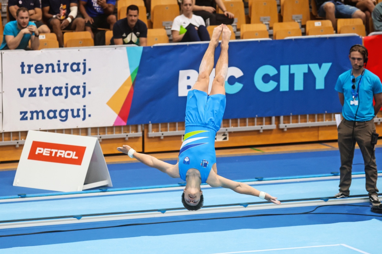 Svetovni pokal v Kopru: Lucija Hribar zlata, Luka Bojanc bronast (FOTO ...