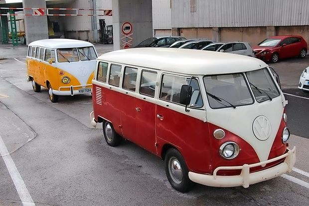 V Luki butična pošiljka kultnih bullijev