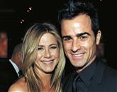 43-letna Jennifer Aniston je v dveletni zvezi z Justinom Therouxom, s katerim sta se spoznala na snemanju filma Odklop 