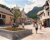 Vsakega prebivalca Občine Bovec je občinska uprava marca stala kar 8,66 evra, a je v znesek vštet tudi strošek petčlanske medobčinske uprave. 