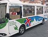  Po Piranu bosta od ponedeljka vozila prva dva električna mini busa v Sloveniji  