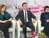 Odgovorni uredniki treh medijskih hiš: (z leve) Vesna Humar, Andrej Šavko in Barbara Kampos  