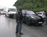Policisti so v okolici Kopra postavili blokadne točke Foto: Tomaž Primožič/Fpa