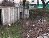 V Kraški ulici v Izoli bodo vendarle dokončali objekt, ki se ga je prijelo ime bunker Foto: Mirjana Cerin
