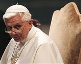 Papež Benedikt XVI. je danes vsem pravoslavnim vernikom, ki praznujejo božič po julijanskem koledarju, voščil vesele praznike Foto: Reuters Foto: Alessandro Bianchi