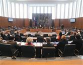 Državni zbor je z 49 glasovi za in 34 proti sprejel dopolnitev zakona za uravnoteženje javnih financ Foto: STA