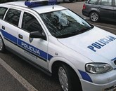 Policija išče neznanega voznika, ki je v četrtek v Ilirski Bistrici na prehodu za pešce trčil v  14-letni dekleti in odpeljal s kraja dogodka Foto: Tomaž Primožič/Fpa