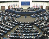 V Evropski parlament si želi vsaj 16 slovenskih strank, društev ali posameznikov 