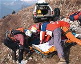  Tolminski gorski reševalci premagujejo težko dostopne terene z 19 let starim vozilom Foto: Miljko Lesjak