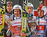 Skakalna elita - Norvežan Anders Bardal (drugi na prvi tekmi), Švicar Simon Ammann (skupno tretji), Peter Prevc in zmagovalec, Avstrijec  Thomas Diethart Foto: Reuters
