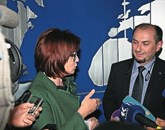 Gašpar Gašpar Mišič in predsednica uprave Alenka Žnidaršič Kranjc pred novinarji Foto: Tomaž Primožič/Fpa