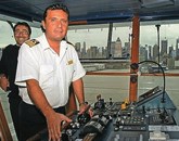 Kapitan nesrečne ladje Costa Concordia, ki je januarja 2012 nasedla ob obali otoka Giglio, Francesco Schettino se je danes prvič po katastrofi vrnil na razbitino 