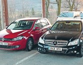 Pot obeh Romunov se je končala pri Postojni, VW golf in mercedes pa sta se vrnila k pravima lastnikoma v Španijo Foto: Pu Koper
