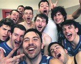 Selfie košarkarjev Jadrana, ki ga je posnel kapetan Christian Slavec 