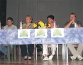 Sodelujoči na okrogli mizi: (z leve): voditelj Gorazd Brne, Egon Zevnik, Lilijana Kocjan Žorž, Dara Arat, Damjan Štefančič,   Vojko Tomšič 