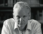 Ustanovitelj WikiLeaksa Julian Assange je ameriškega režiserja Alexa Gibneyja obtožil, da je med snemanjem dokumentarnega filma o organizaciji izgubil objektivno presojo 