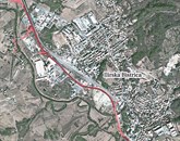 Včeraj je ministrstvo za gospodarski razvoj in tehnologijo  izdalo odločbo o dodelitvi denarja za gradnjo 2,5 kilometra dolge obvoznice okrog Ilirske Bistrice (na fotografiji je označena z rdečo barvo) 