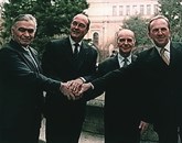 Skupno predsedstvo BiH aprila leta 1998: Momčilo Krajišnik, Alija Izetbegović in Krešimir Zubak. Drugi z leve je tedanji francoski predsednik Jacques Chirac.  
