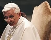 “Prava struktura” družine je napadena, je danes poudaril papež Benedikt XVI. v predbožičnem nagovoru vatikanski kuriji Foto: Alessandro Bianchi