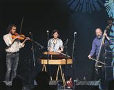 Volk Folk (Gregor, Nina in Romeo Volk) so zgoščenko U prvega premierno predstavili na festivalu Godibodi Foto: Bojan Stepančič