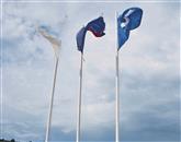 Na centralni portoroški plaži bo modra zastava letos plapolala že šestnajstič Foto: Miha Crnič