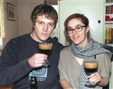 Pivo, na katerega prisegata Matej in Anita, je polnega okusa Foto: Nace Novak